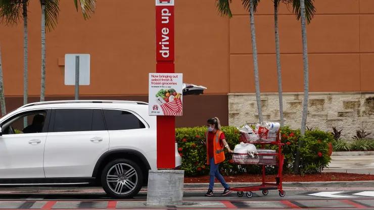 120 Days of Retail: Day 52 - Target Rolls Out Curbside Returns at All Locations