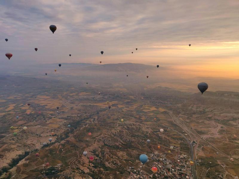 that vantage from a hot air balloon !!