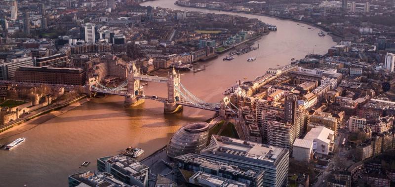 Ważne adresy dla Polaków w Londynie - ambasada, konsulat, kościoły, polskie sklepy