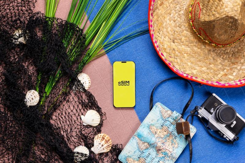 eSIM technology for traveling with Iphone