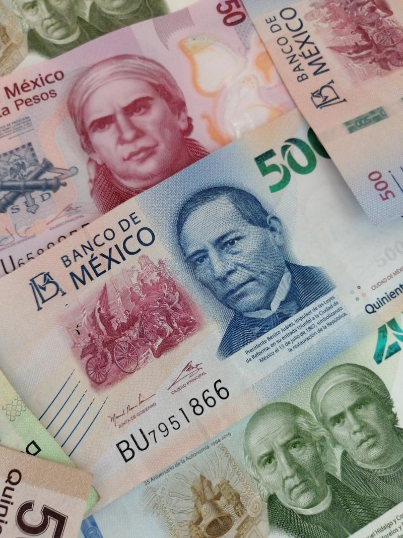 Compare the Best Ways To Send Money to Mexico