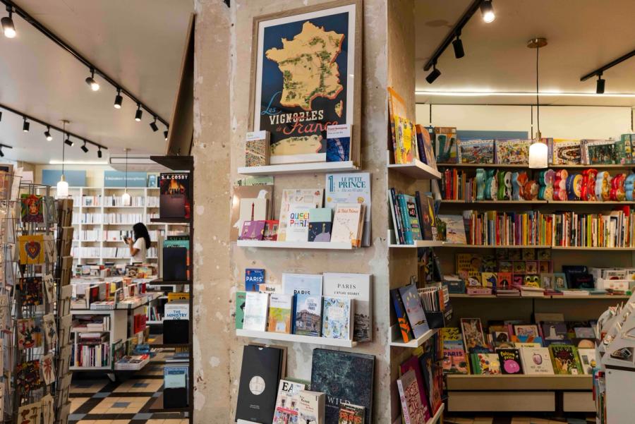 Sélection de cadeaux et petits objets, librairie vous dire encore, Paris 11e