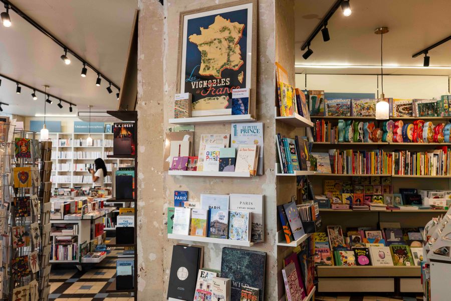 Sélection de cadeaux et petits objets, librairie vous dire encore, Paris 11e