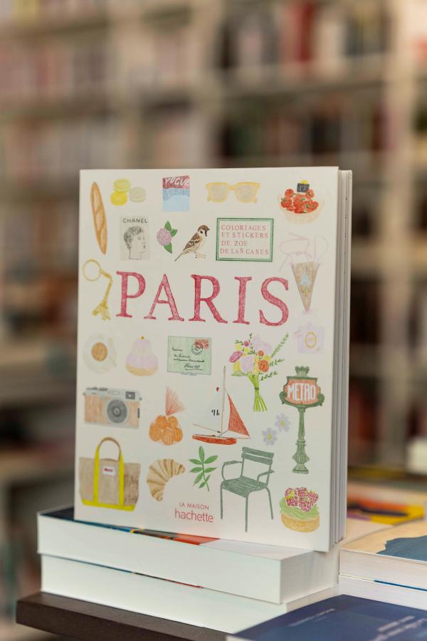 Paris, coloriages et stickers
