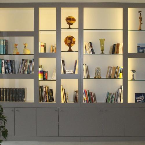 Des bibliothèques & autres aménagements