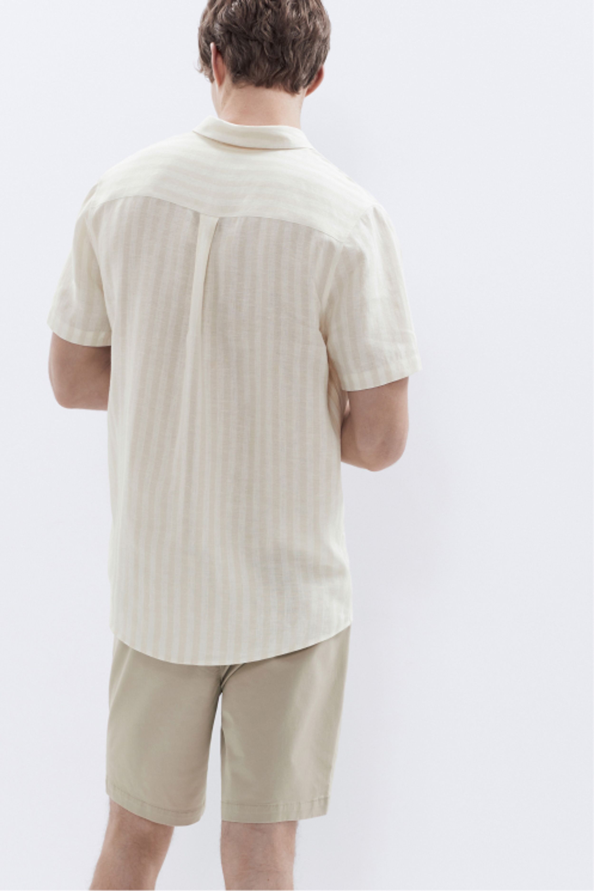 Linen S/S Regular Fit Shirt