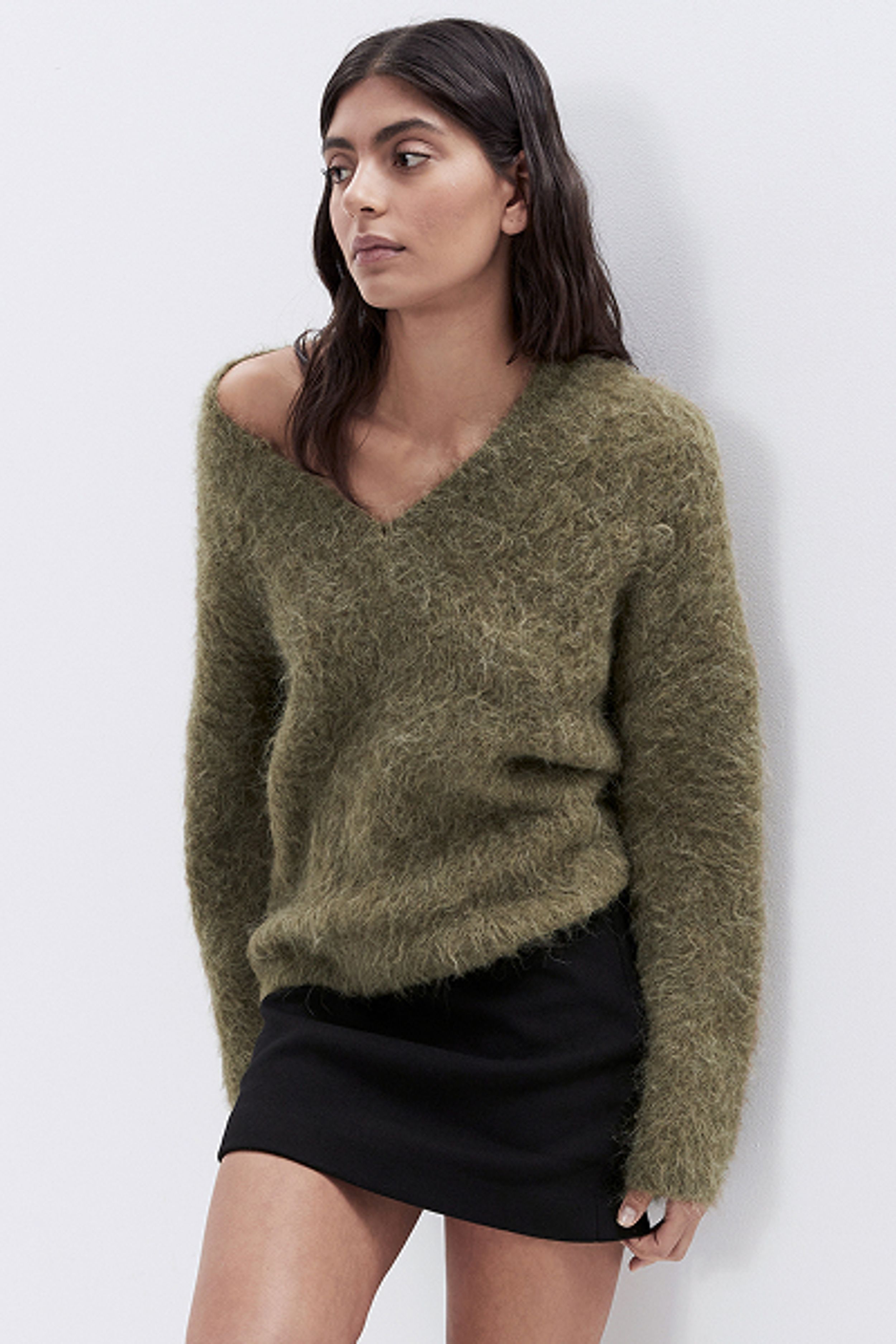 Alpaca Blend Lux V Neck Knit