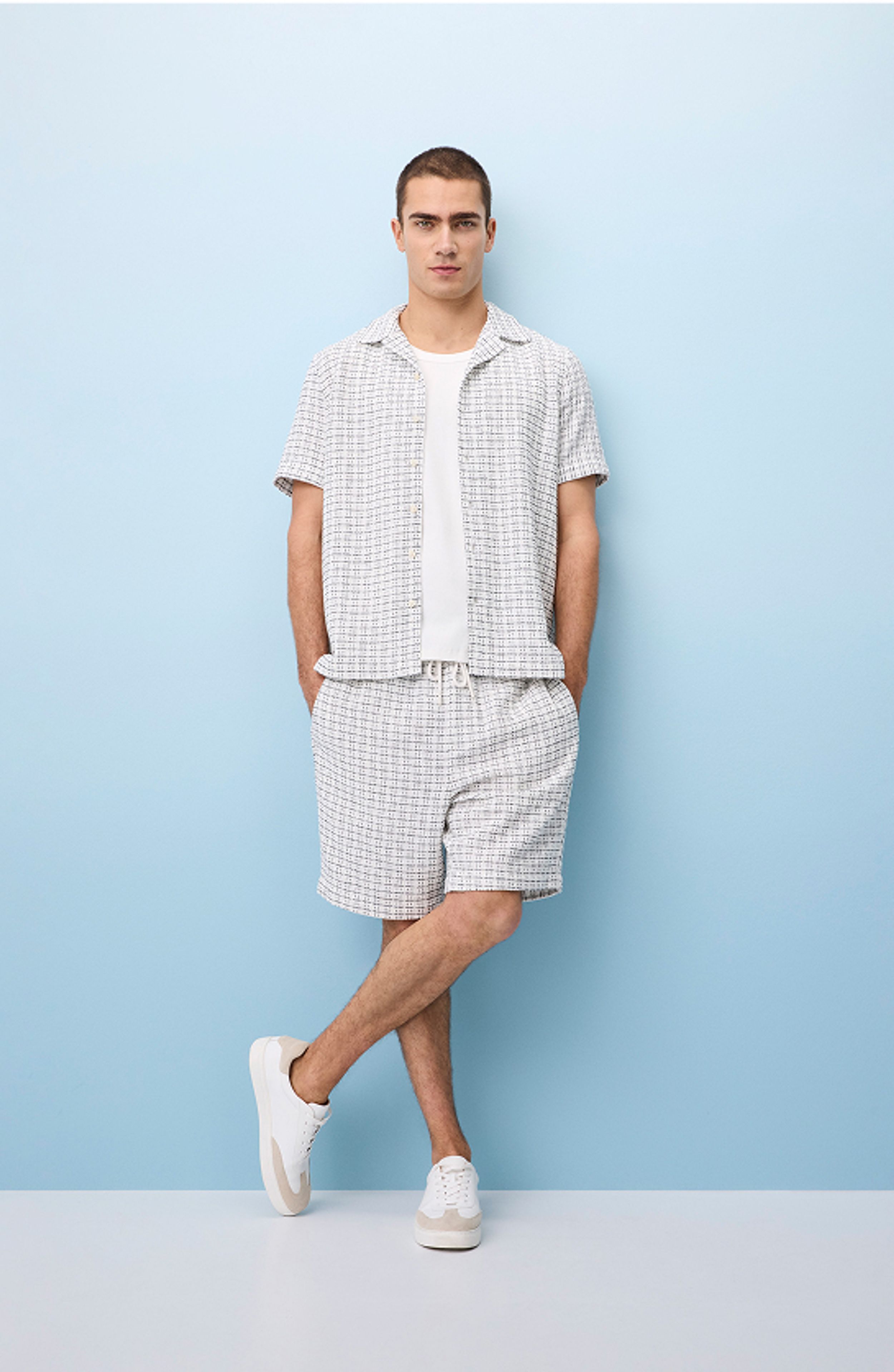 Cross Hatch Short