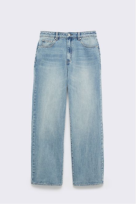 Relaxed Straight Fit Jean