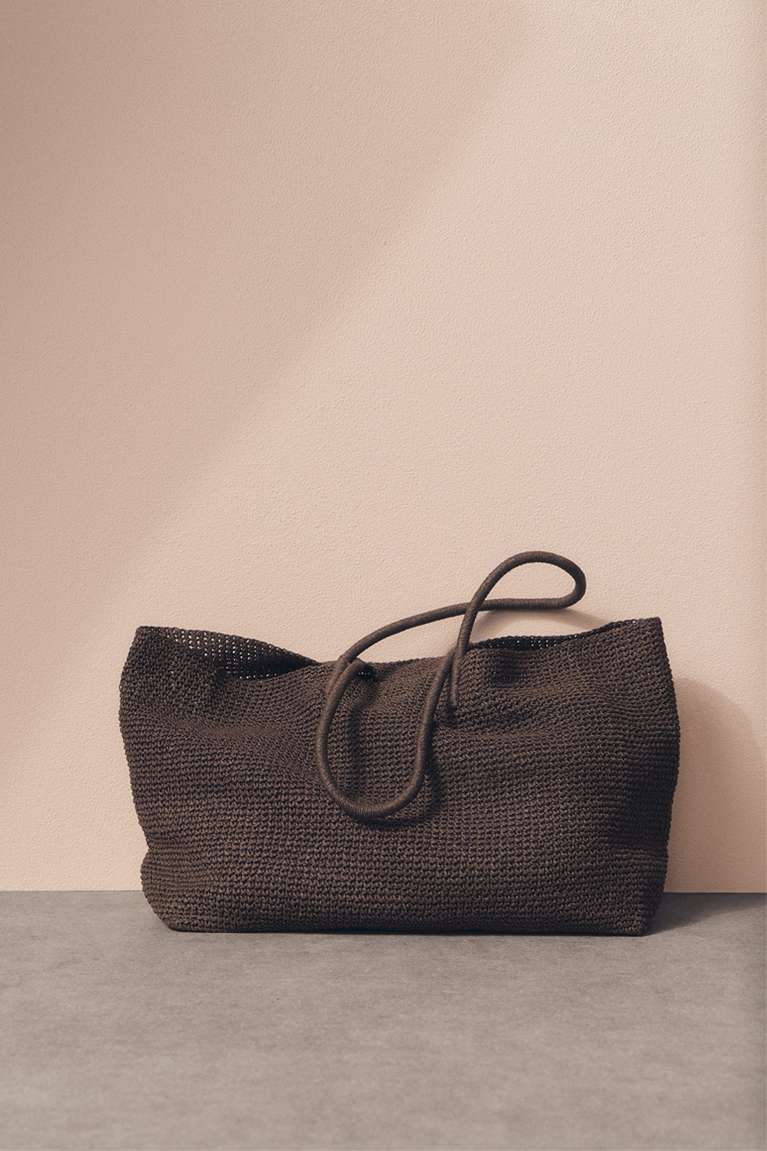 Arden Oversized Textured Tote
