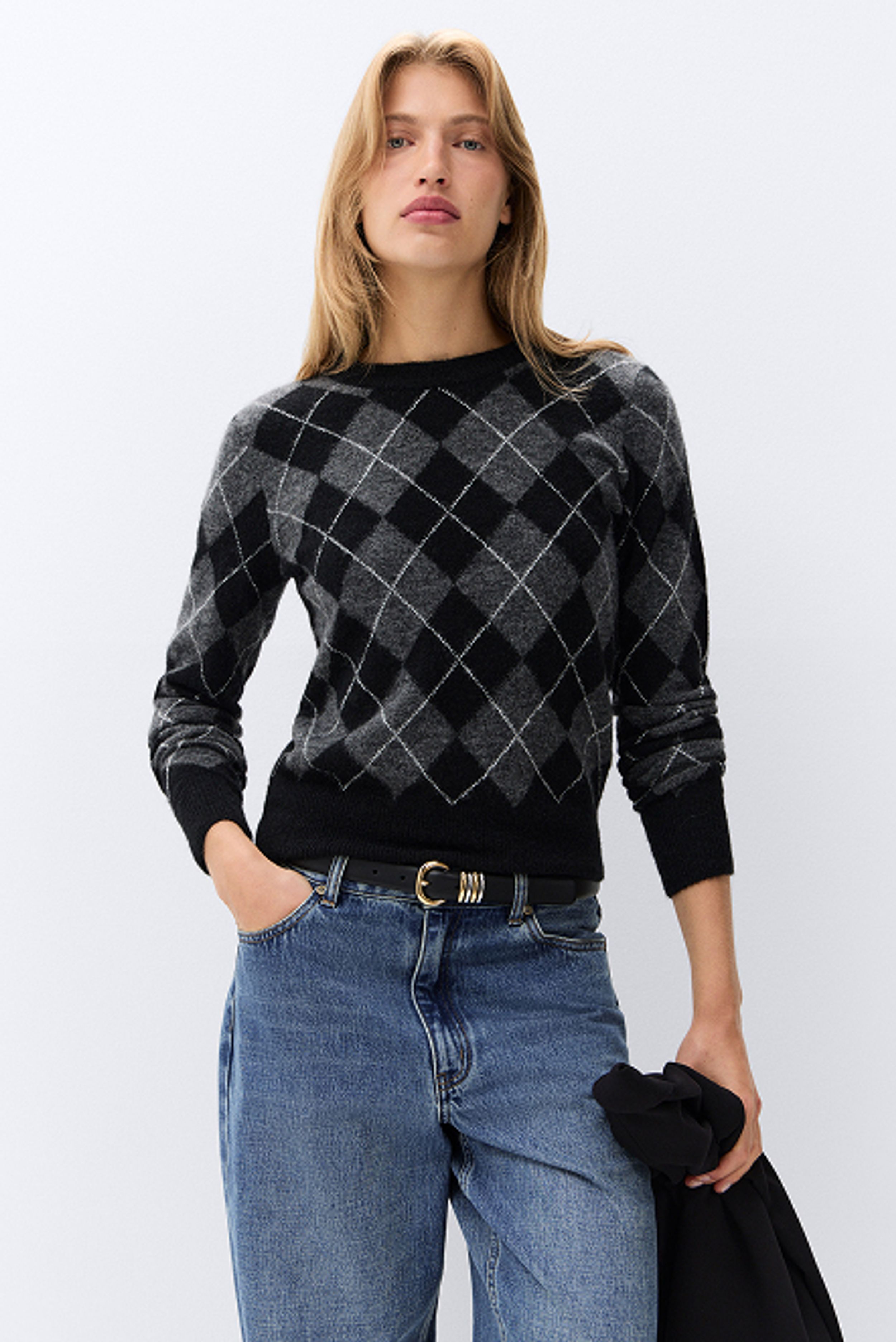 Argyle Crew Neck Knit