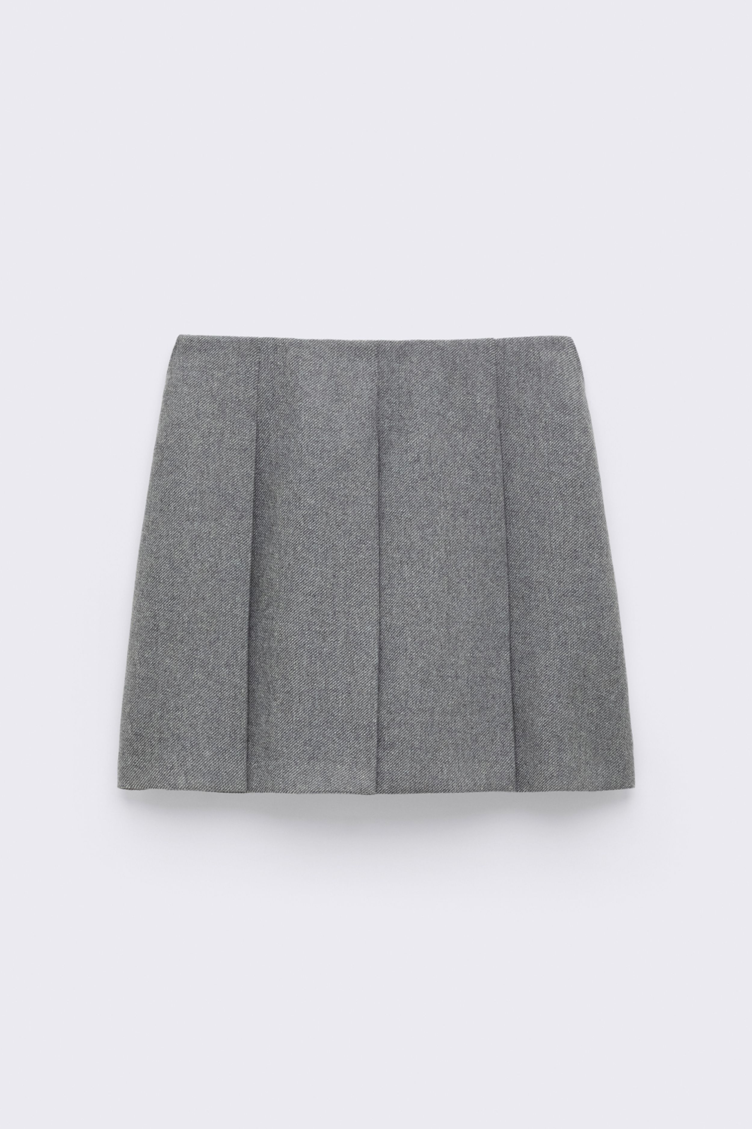 Pleat Skirt