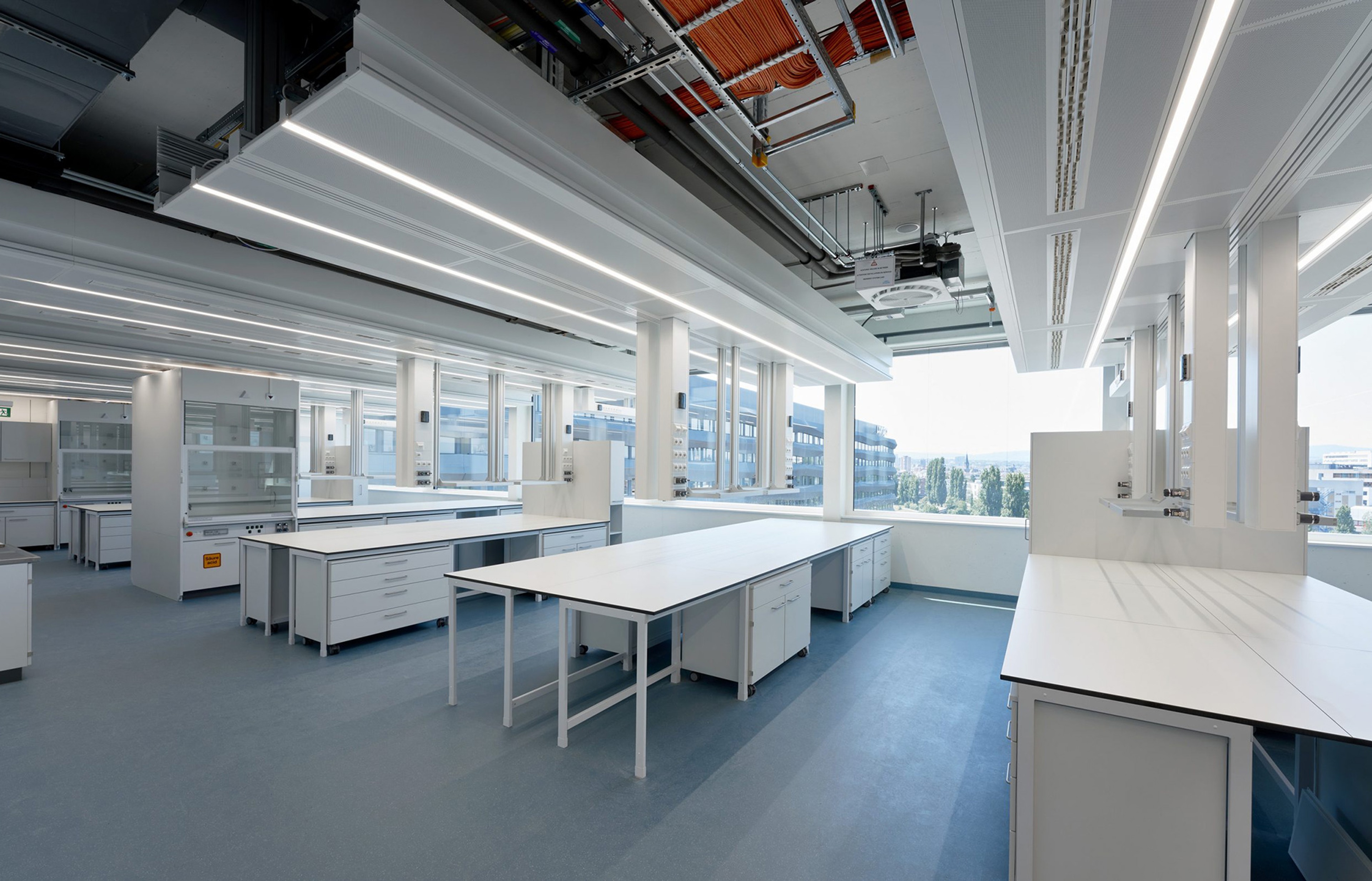 Deckenversorgungsmodul - Modulares Deckensystem Deckenversorgungsmodul - Modulares Deckensystem