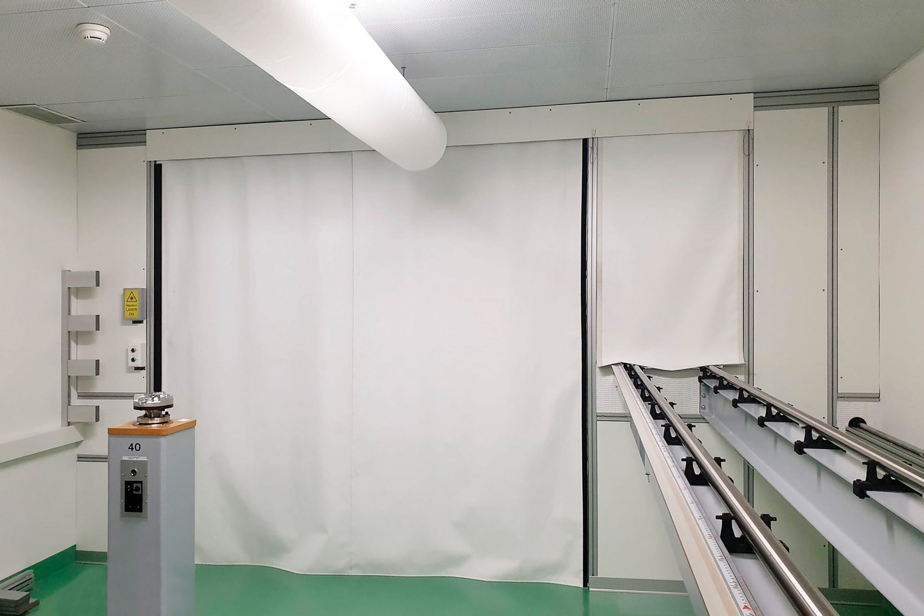 Vorhang- und Laserschutzsysteme von Wobatech