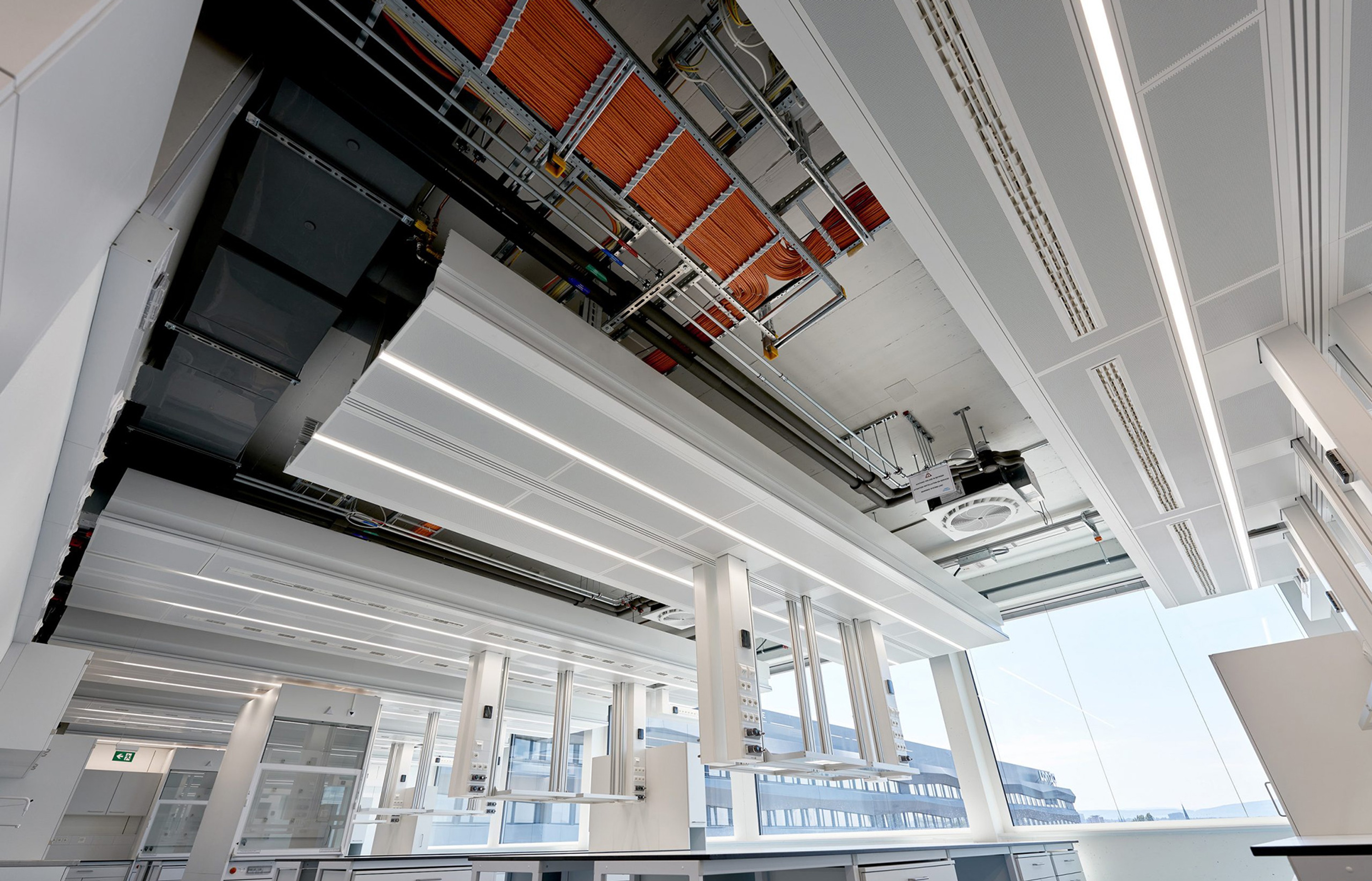 Deckenversorgungsmodul - Modulares Deckensystem Deckenversorgungsmodul - Modulares Deckensystem
