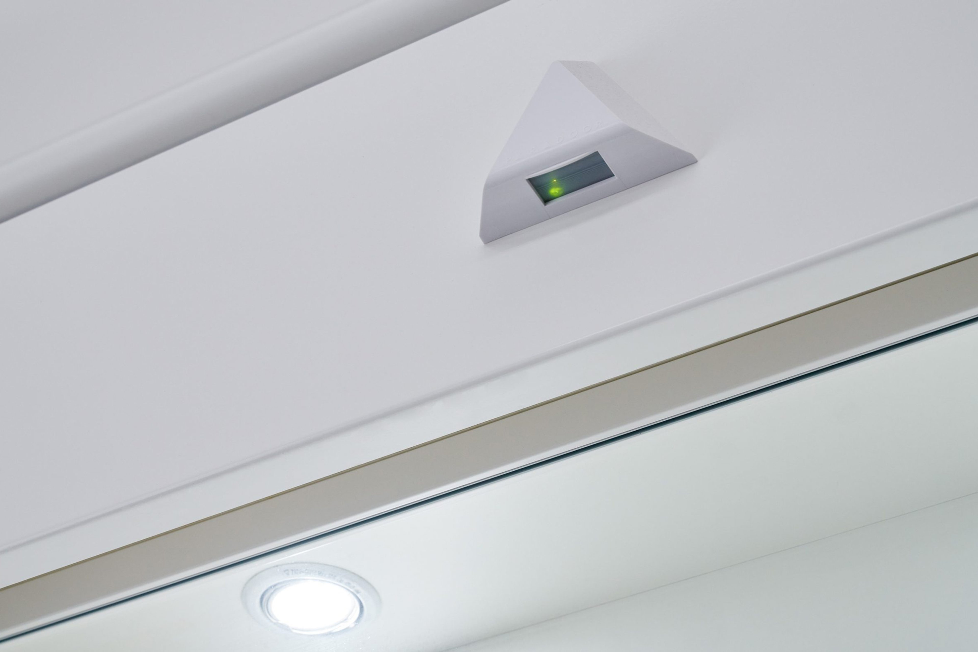 wobatech fume hood sashes