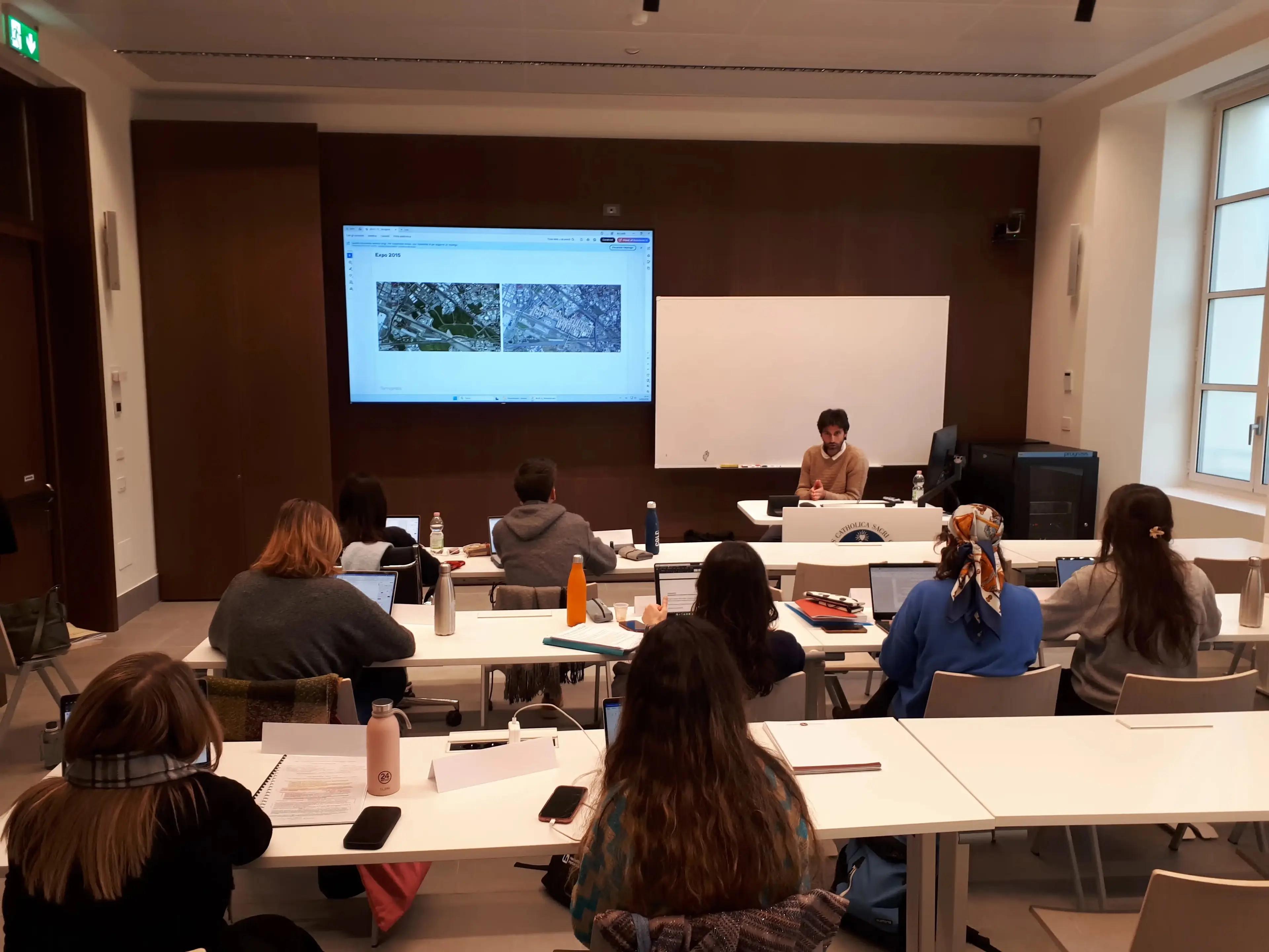 Terrapreta presentation to Master's in Cultural Projects students at Università Cattolica del Sacro Cuore on ecosystem restoration and nature-based solutions