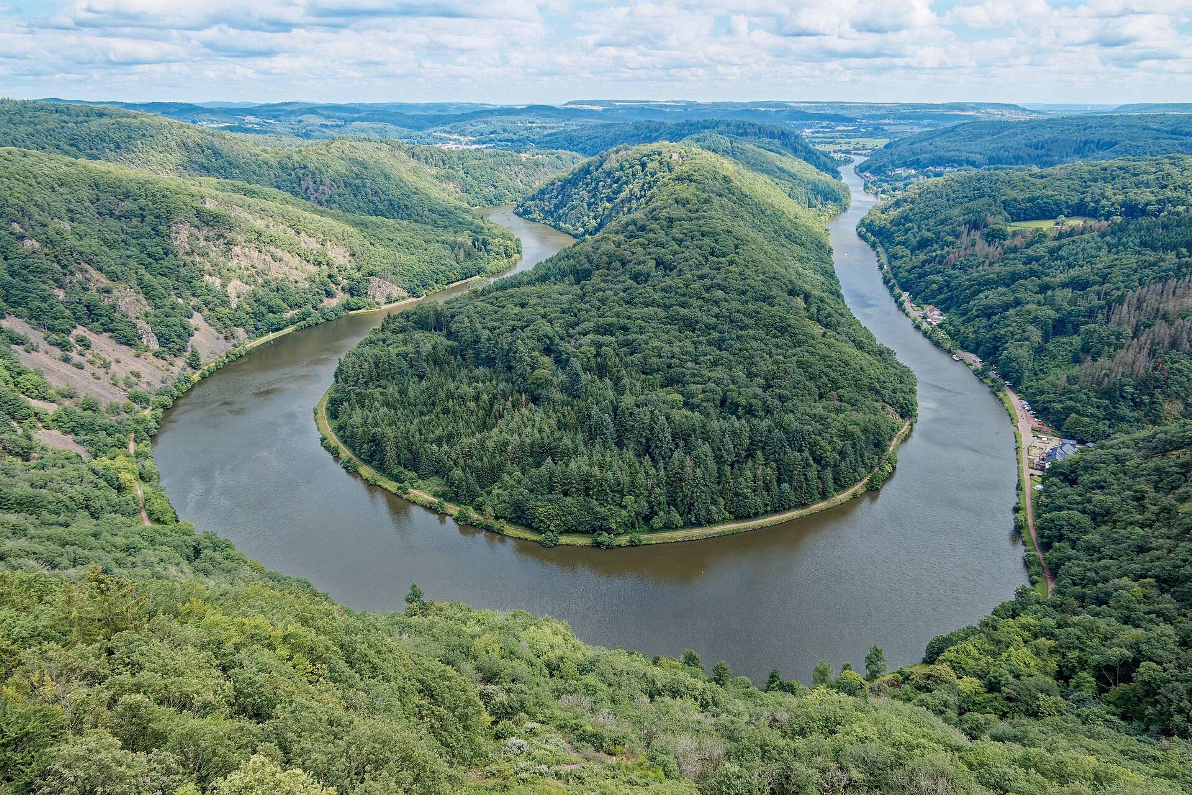 Saarschleife bei Mettlach, ikonische Flussschleife.