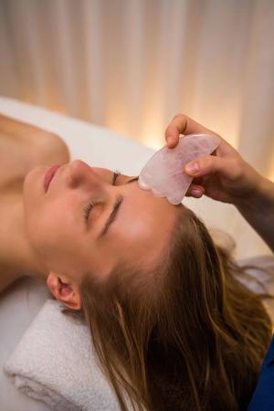 Gua Sha facial massage - Chill City SPA Poznań
