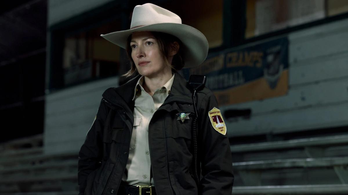 Kelly Macdonald as Sheriff Kerry Kane of Sheridan County in Lanterns episode 1