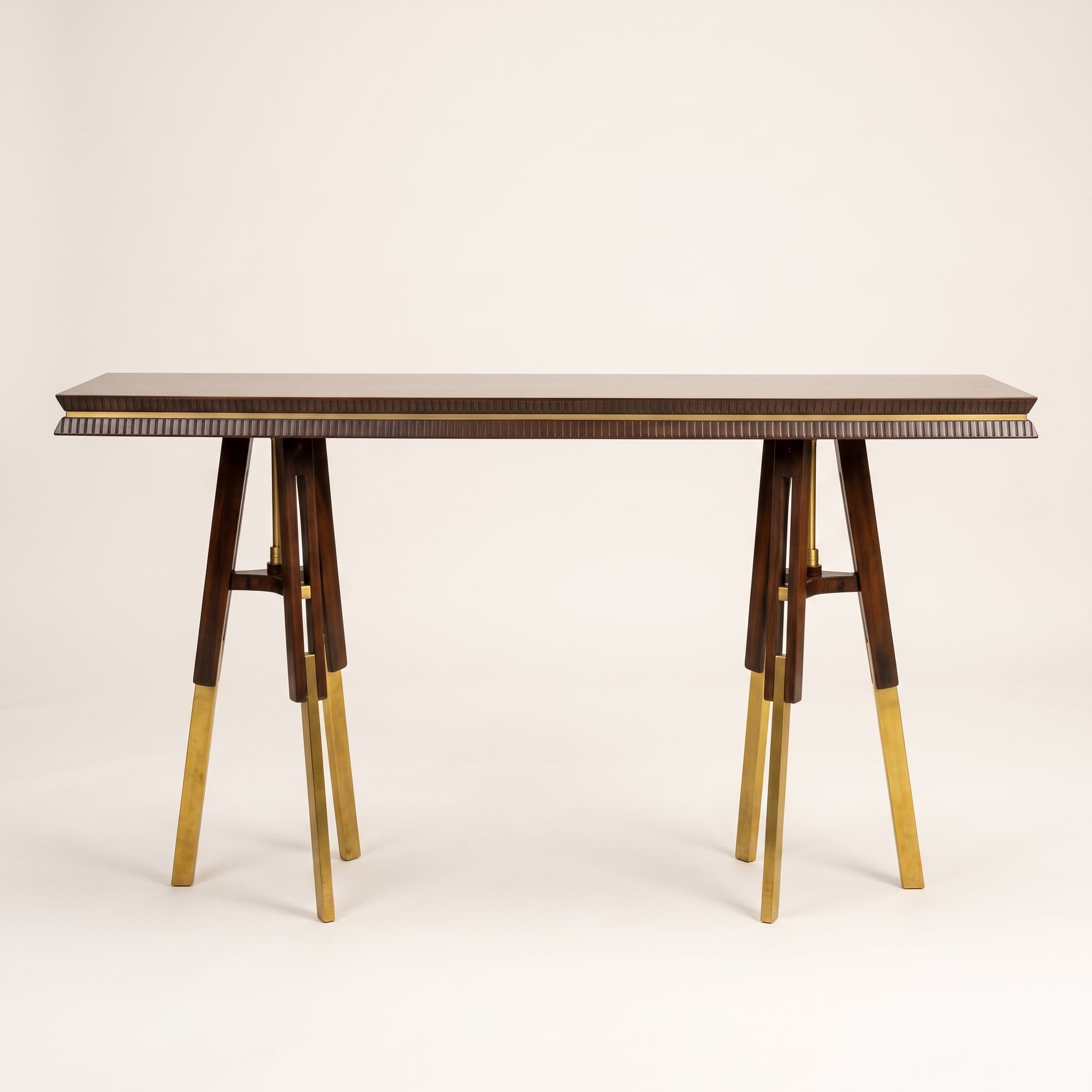 Royale Tripod Console