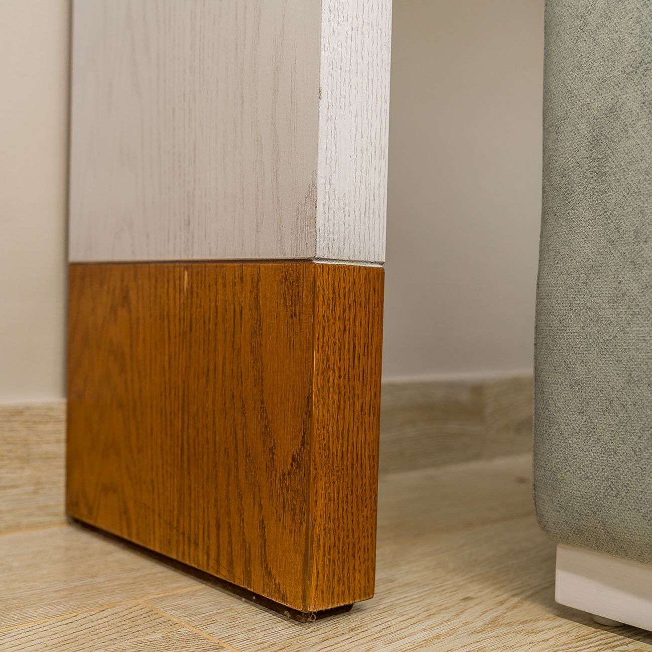Two Tone Console - View 3