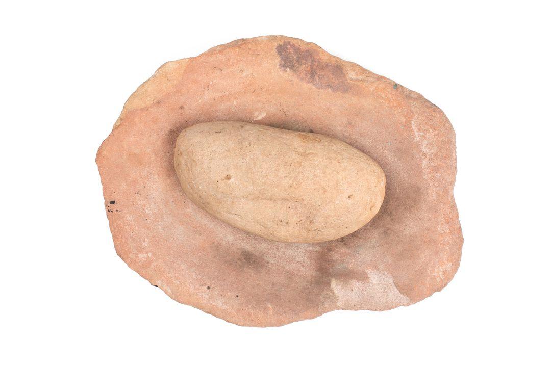 Grindstone and mill