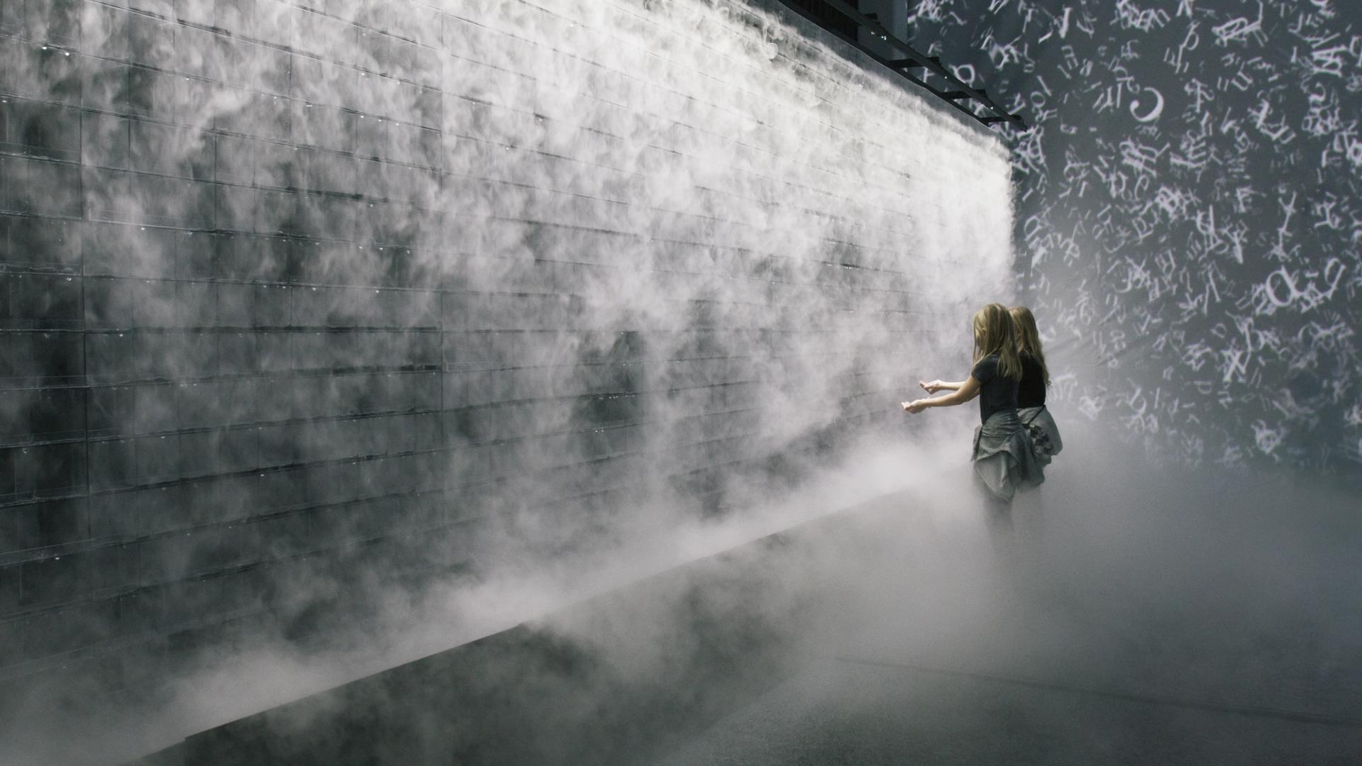 wall of mist with child
