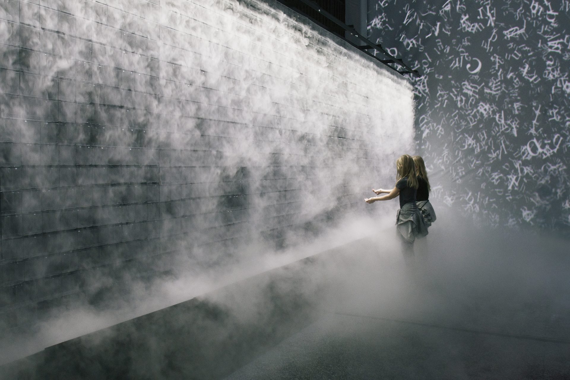 wall of mist with child