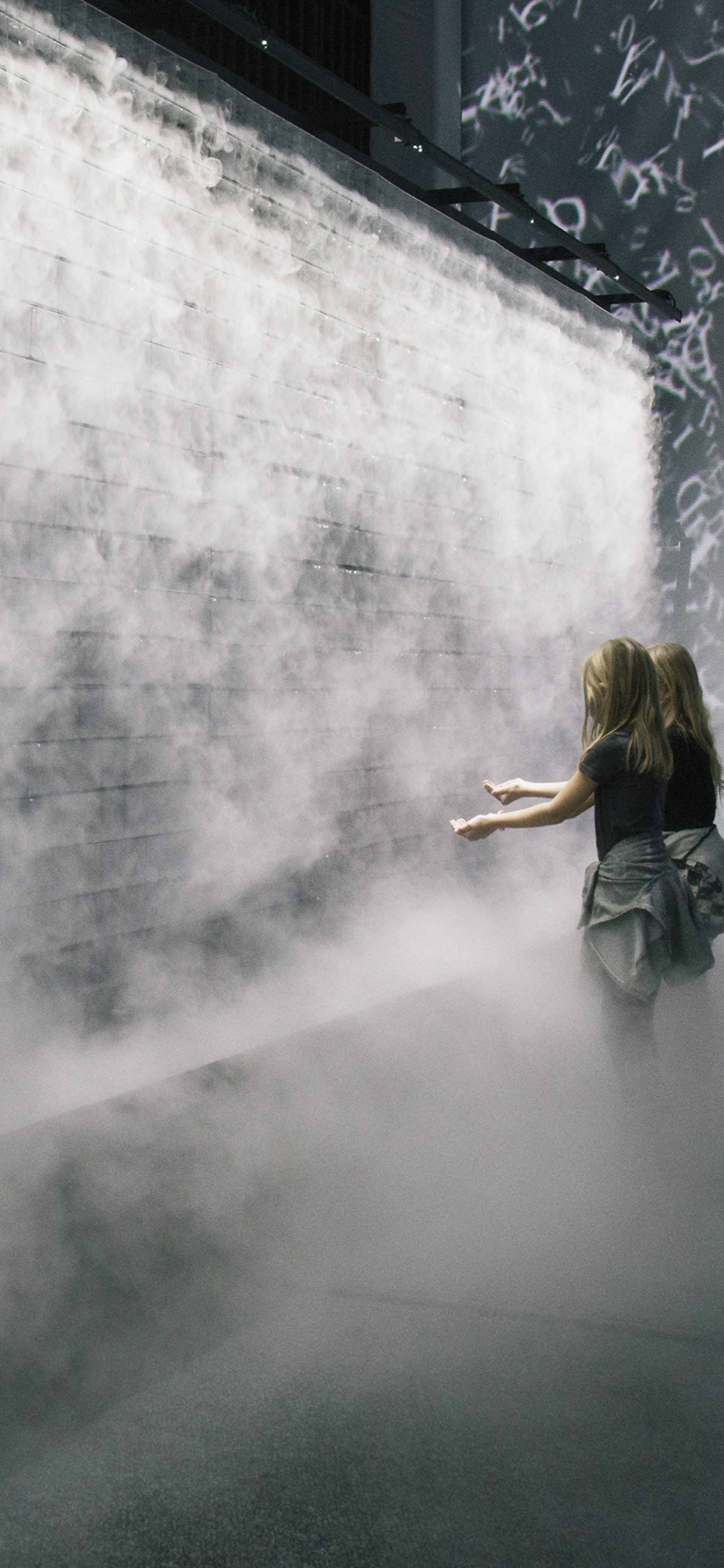 wall of mist with child