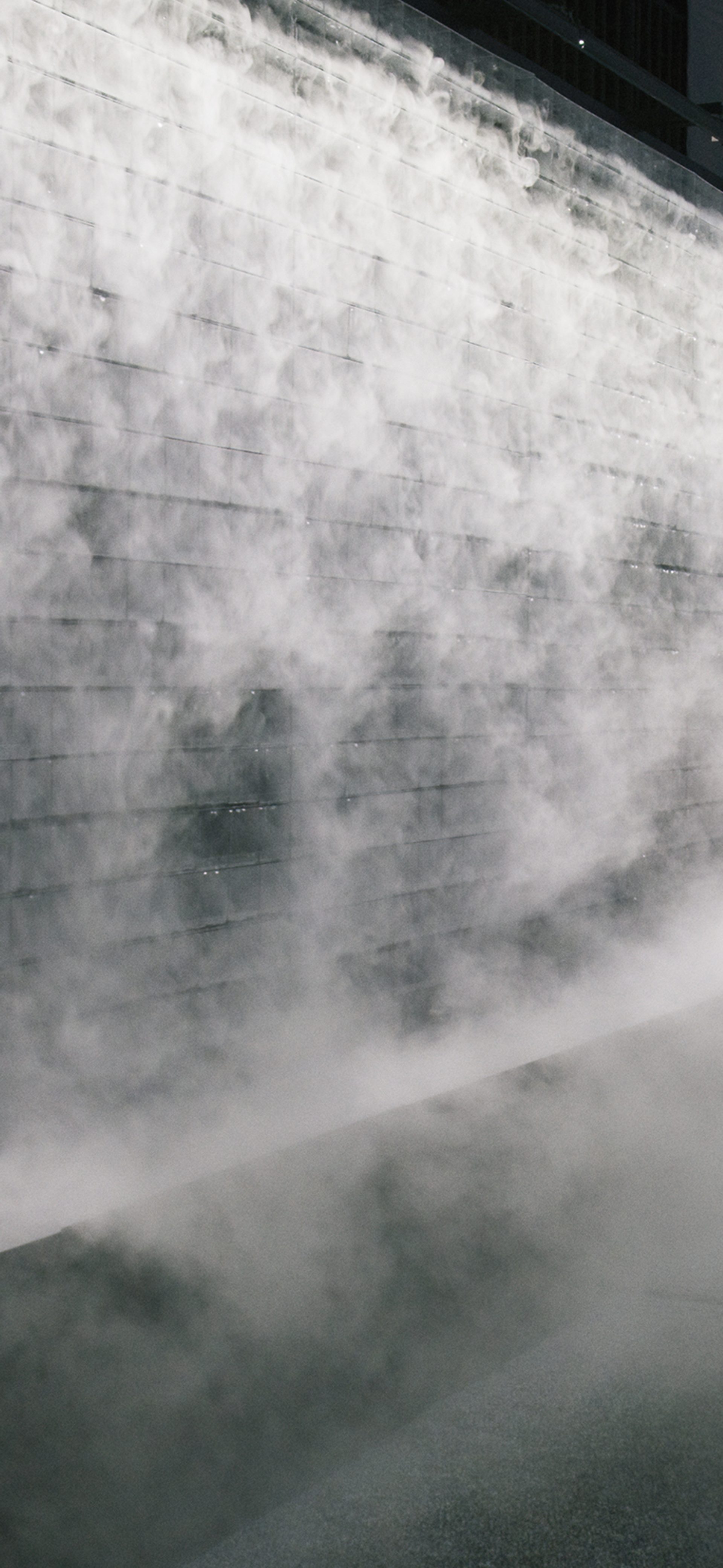 wall of mist with child