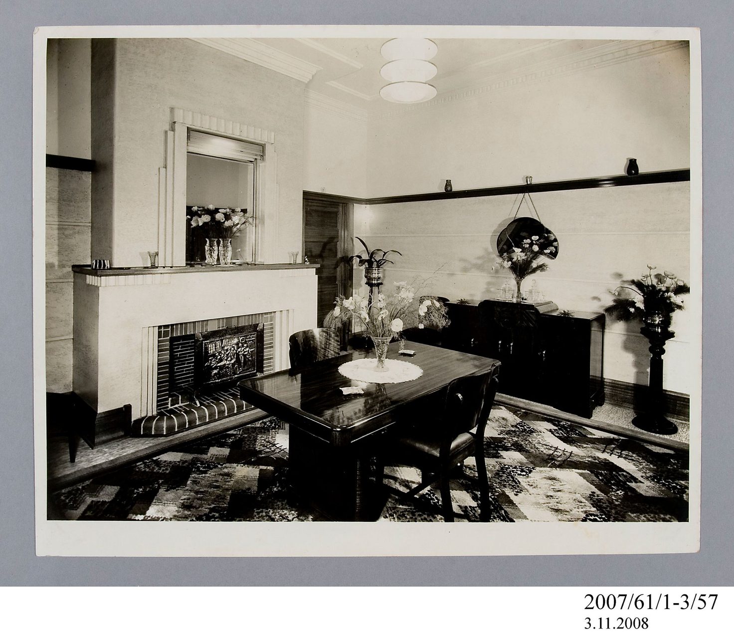 Photographic print, black & white, public bar in Henson Park Hotel, Marrickville, E. A. Bradford, Sydney, New South Wales, Australia, 1936
