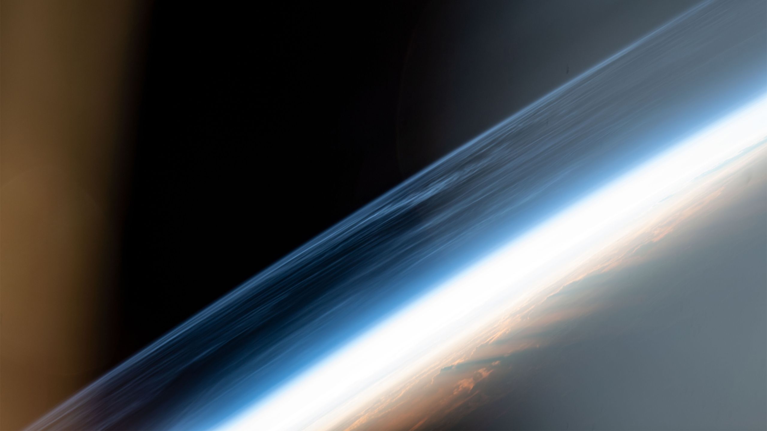 Speculative Horizons