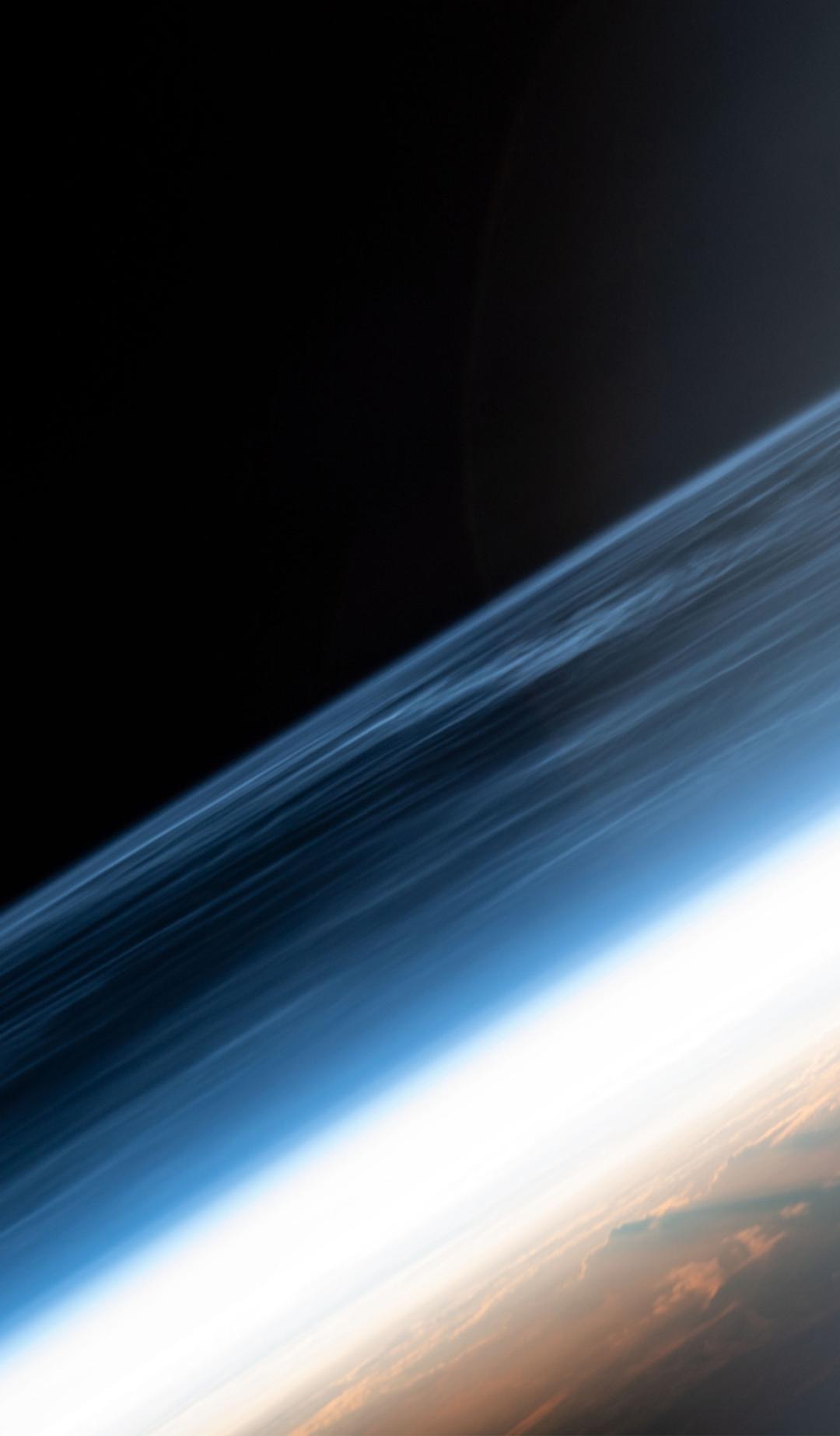 Speculative Horizons
