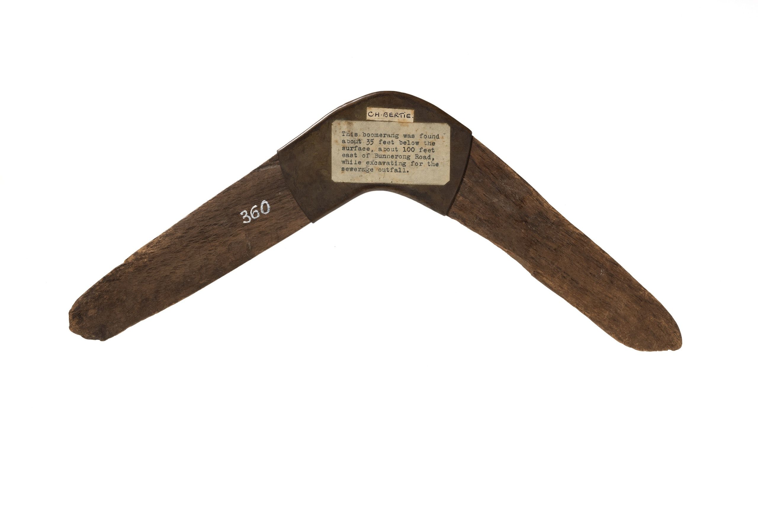 Boomerang with number and written details