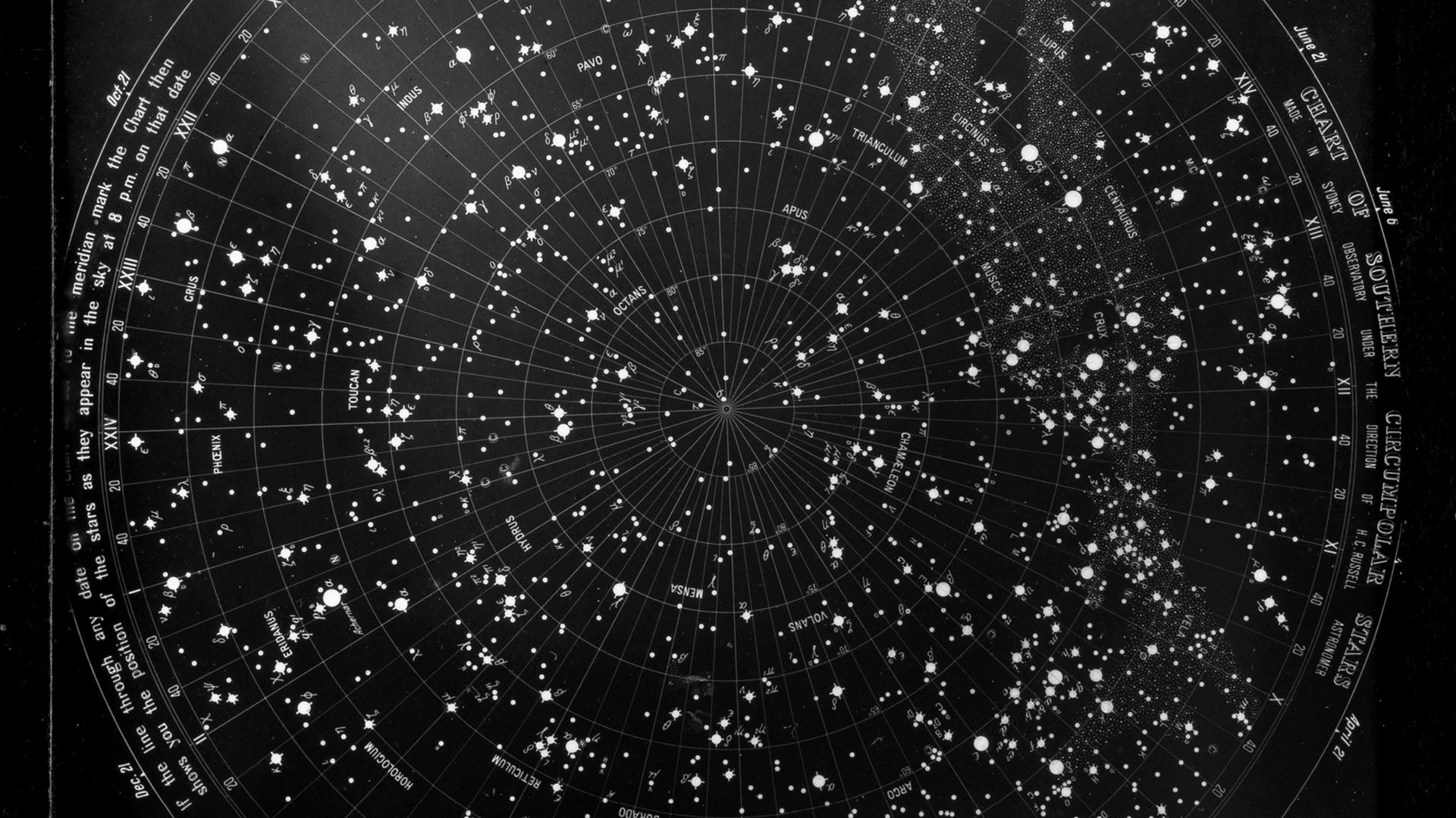 A black and white star guide