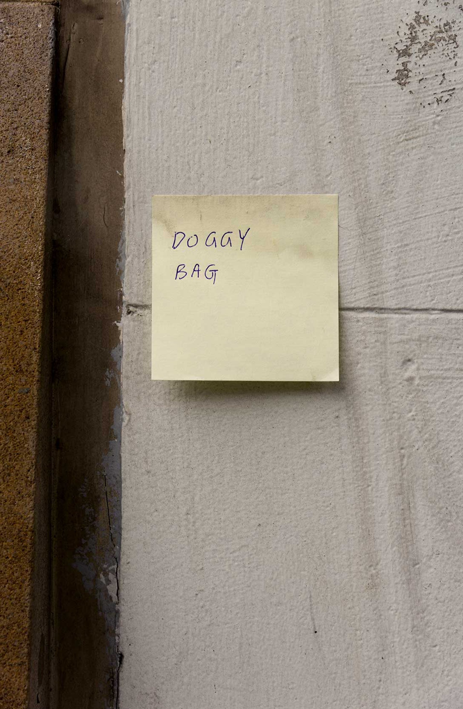 Note reading “DOGGY BAG”