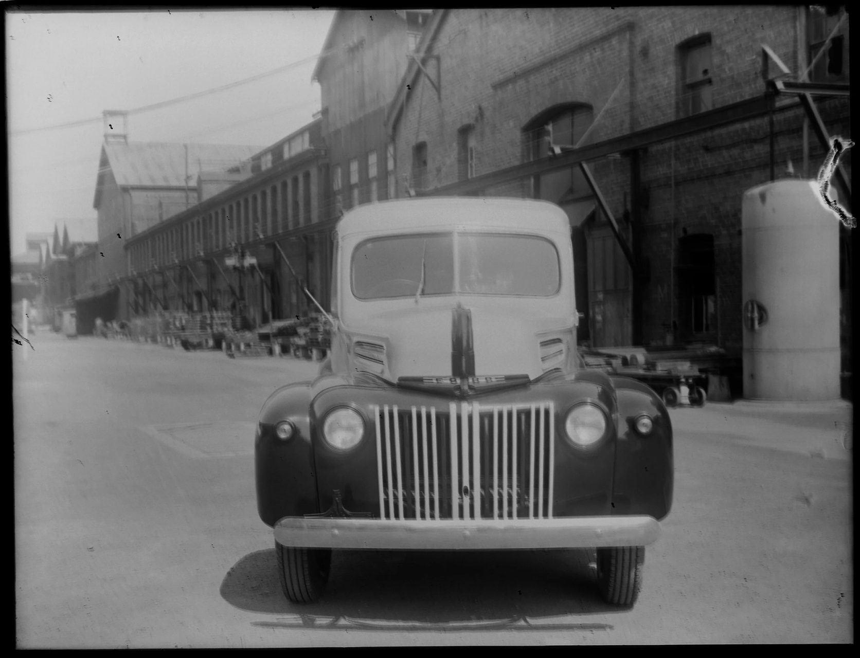 The front of a Peters Ice Cream van.