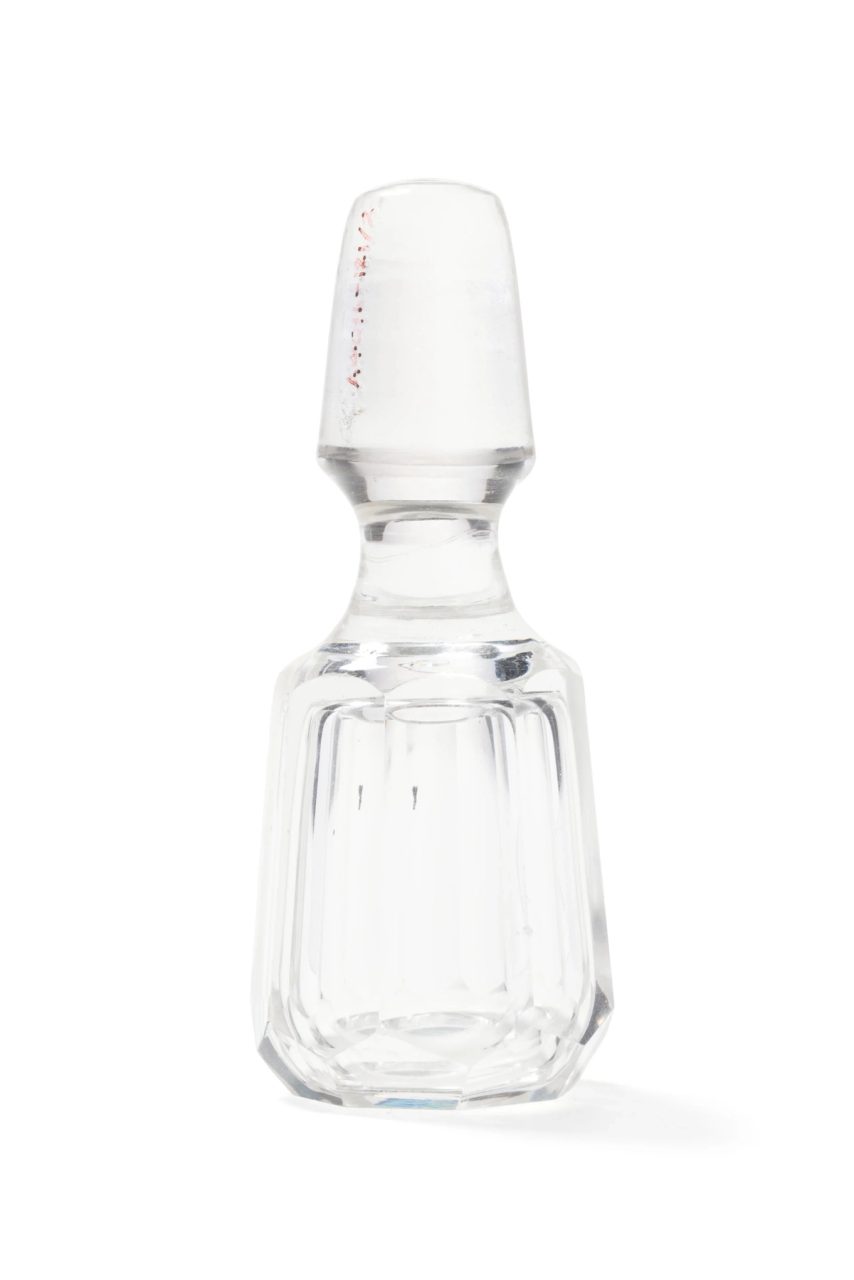 Glass stopper for a decanter.