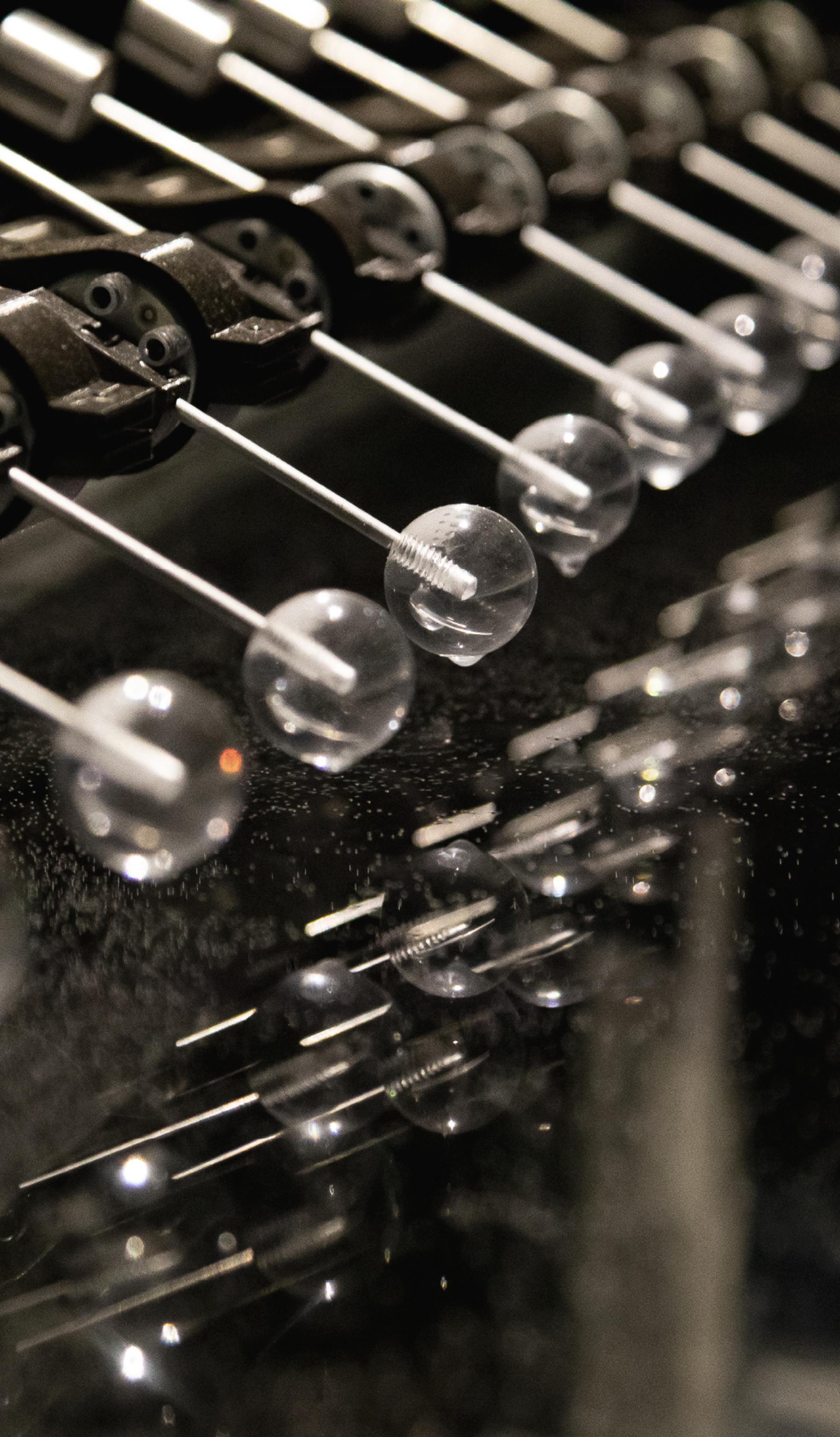 metal and glass mechanics