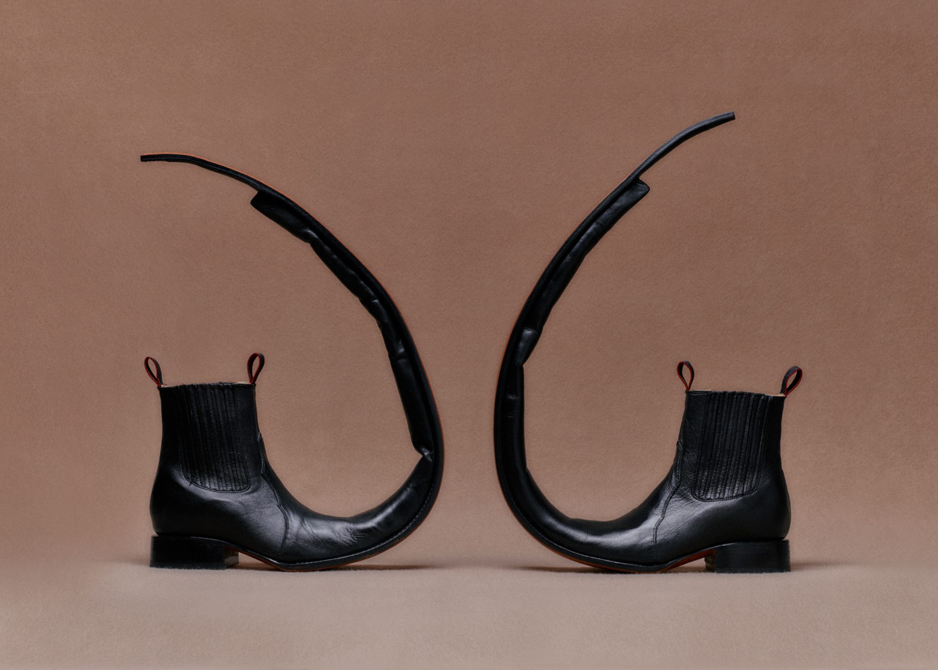 32 Remarkable Objects