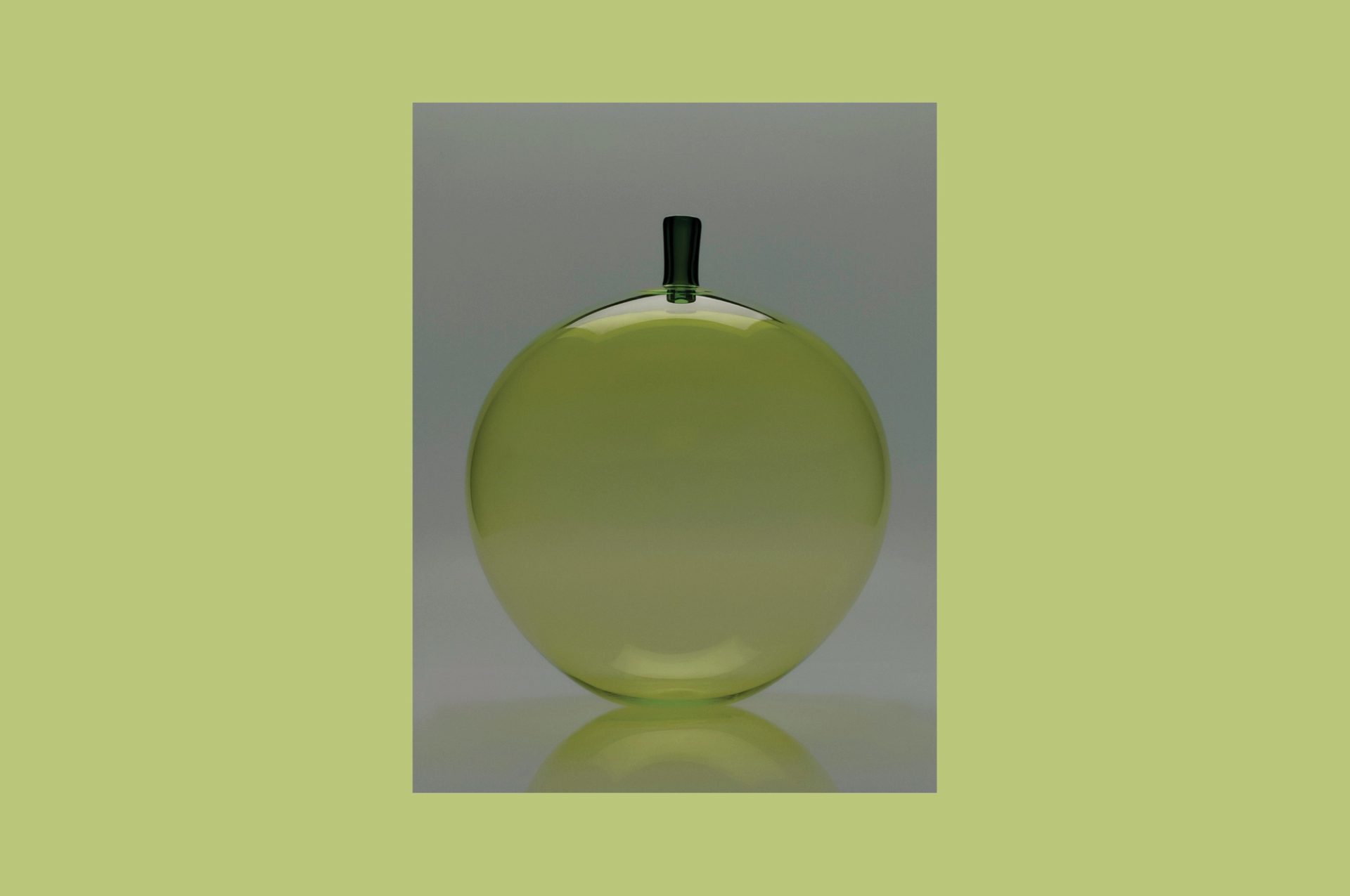 Glass apple