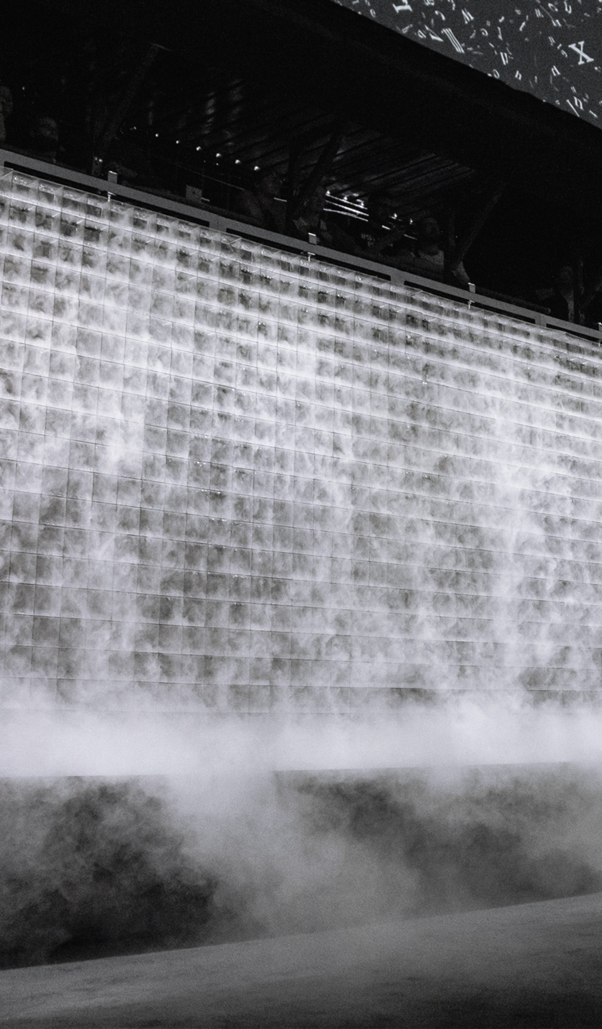 wall of mist