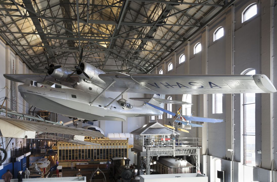 The Catalina is a twin-engined high-winged monoplane flying boat with retractable wing tip floats.
