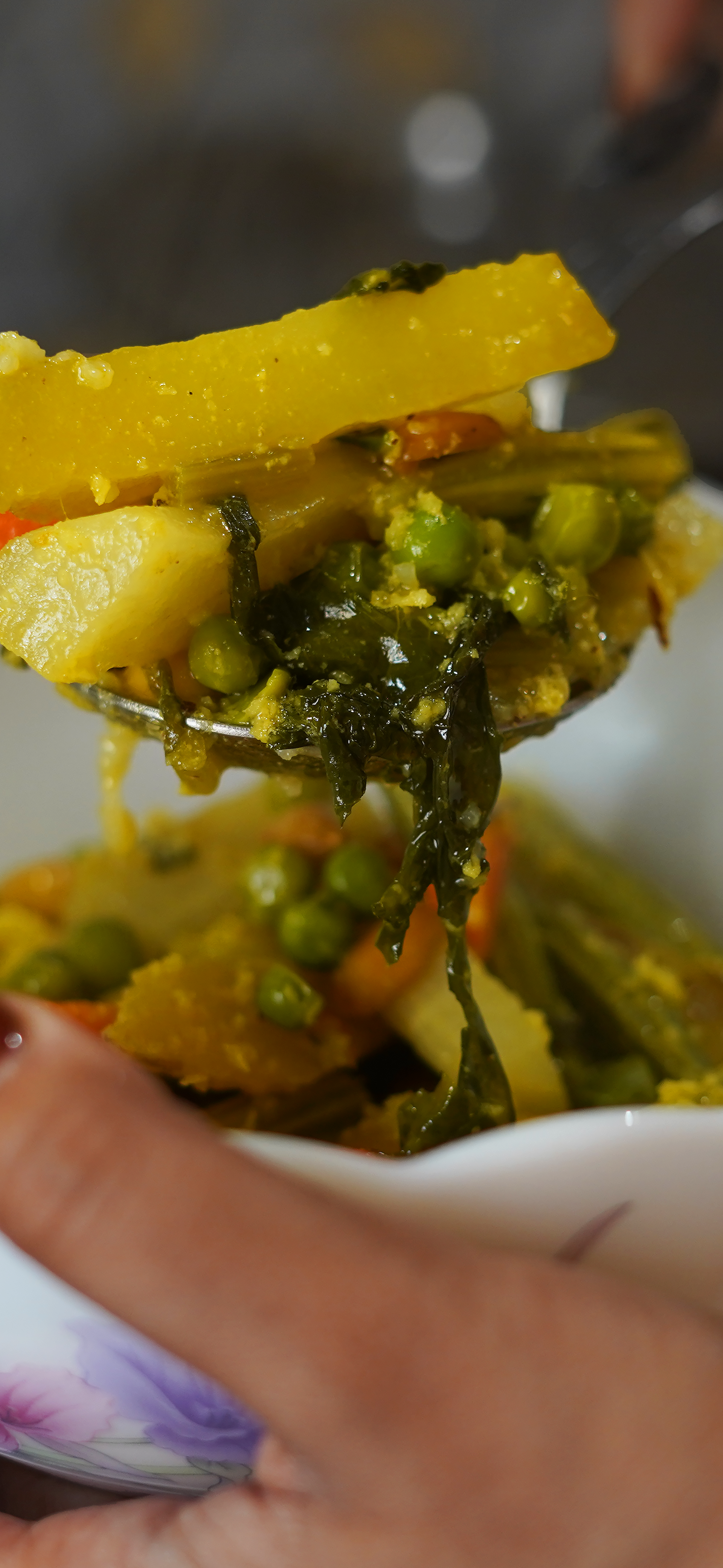 Daata Chorchori: Vegetable Stir-Fry with Moringa Pods