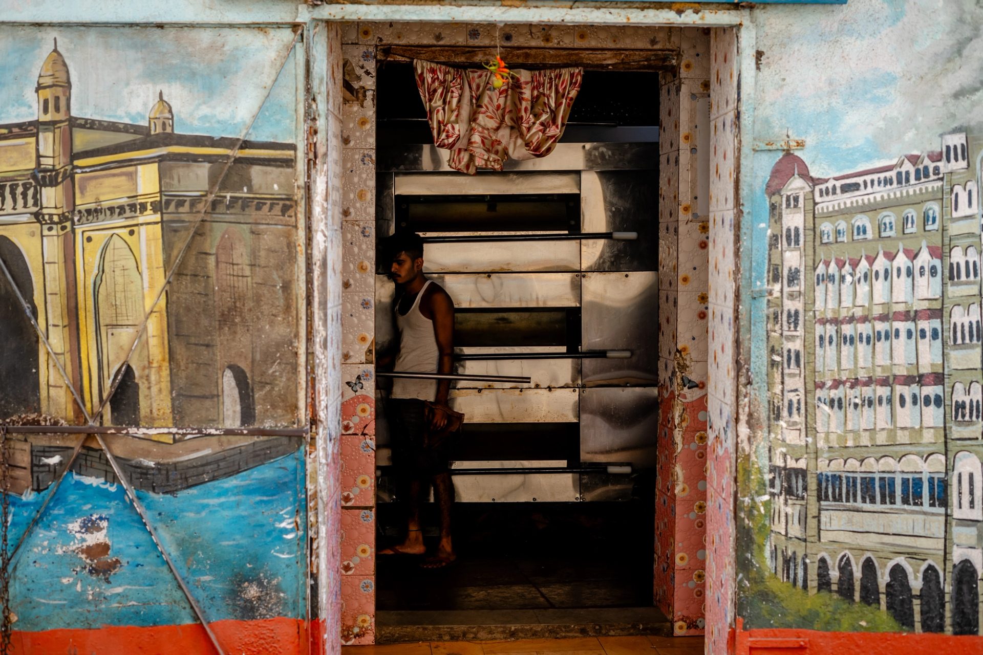 The scenic painted exterior of a bakery.