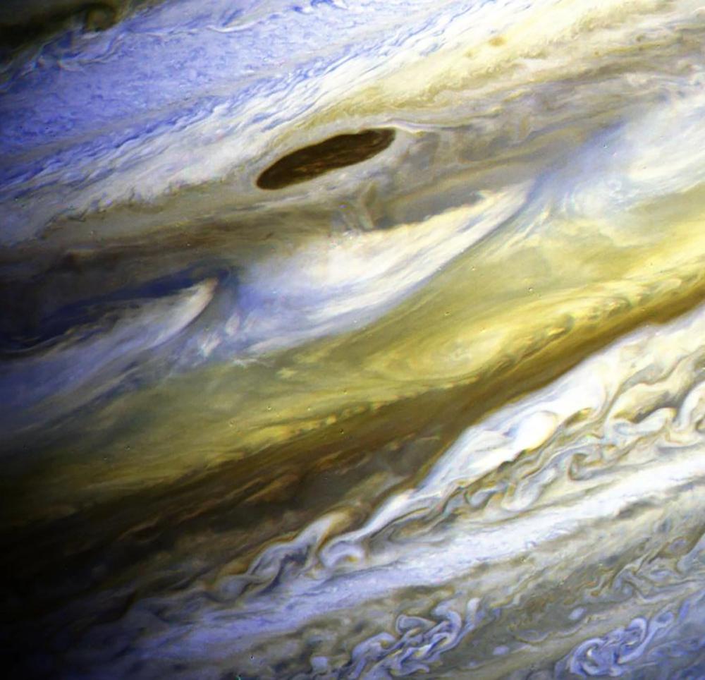 Jupiter Equatorial Zone in Exaggerated Color. Image: NASA/JPL