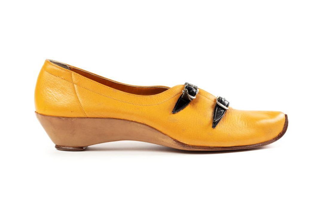 Stella pair yellow/ochre leather slip-on-shoes