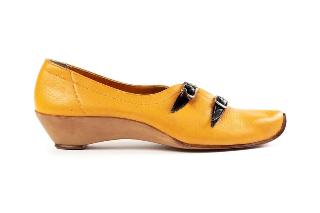 Stella pair yellow/ochre leather slip-on-shoes
