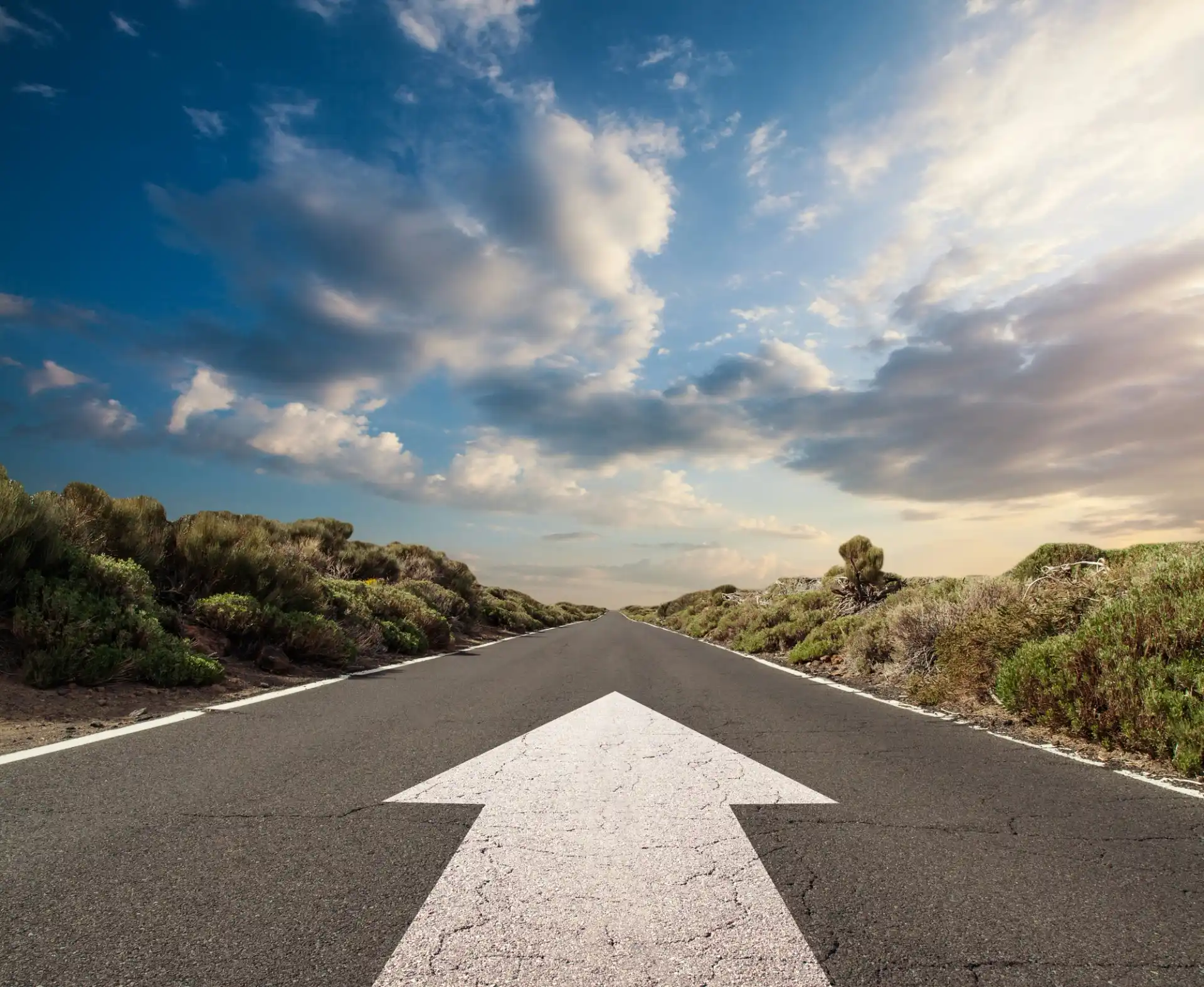 Image of a large arrow on a road denoting AI lead generation. 